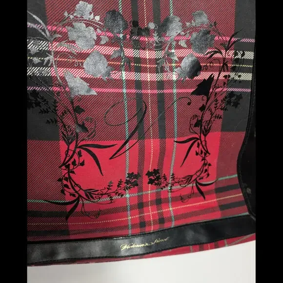Victoria Secret Tote Bag Plaid Holiday Red Black Logo Everyday Casual Flower Bag - Picture 2 of 4